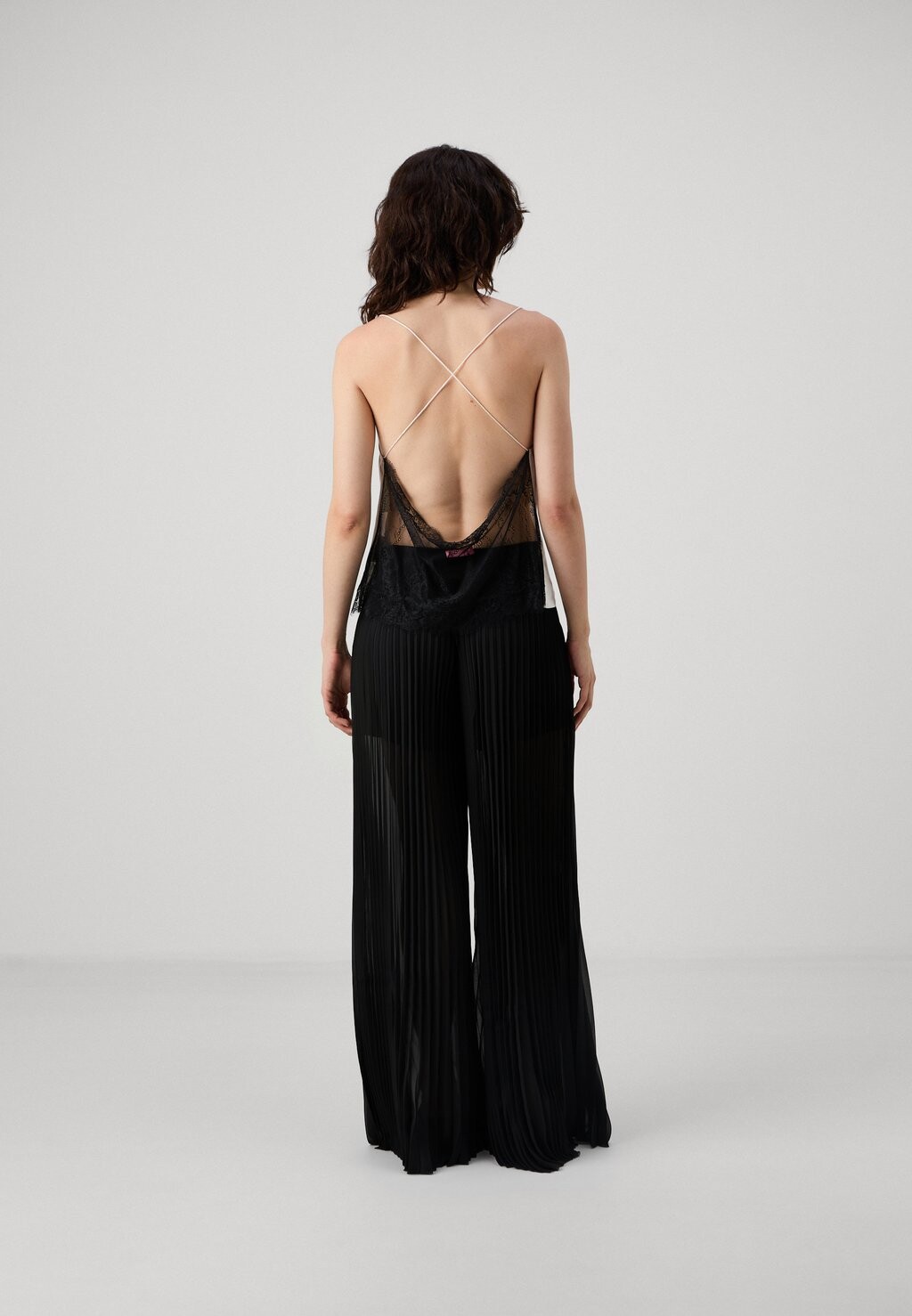 

Топ YULIANA Custommade, кремовый