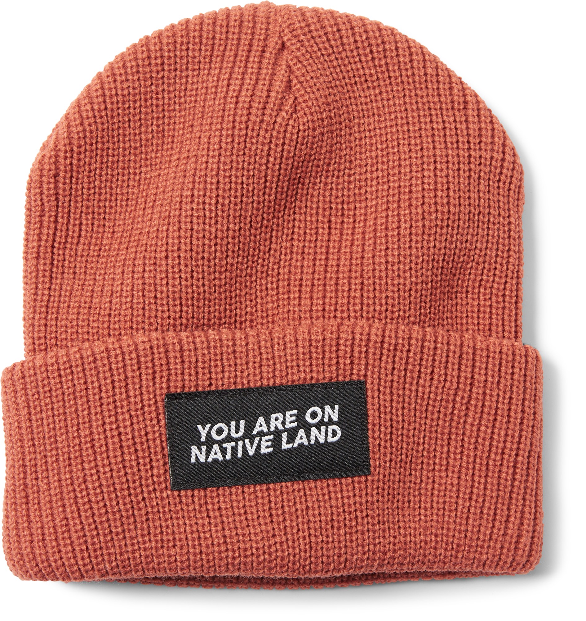 цена Зимняя шапка в рубчик «Ты на родной земле» Urban Native Era, красный