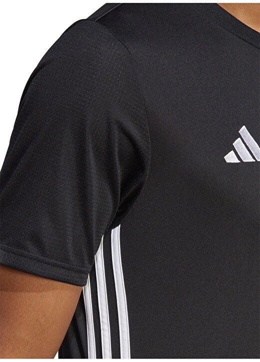 

Футболка Adidas