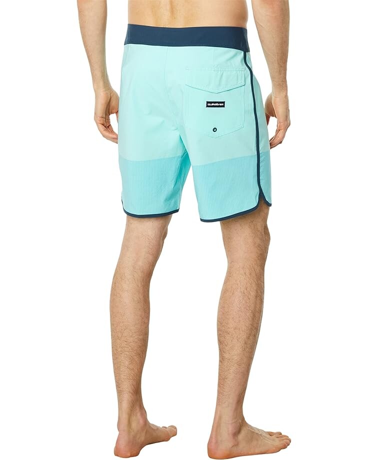 

Шорты для плавания Quiksilver Highlite Scallop 19" Boardshorts, цвет Beach Glass