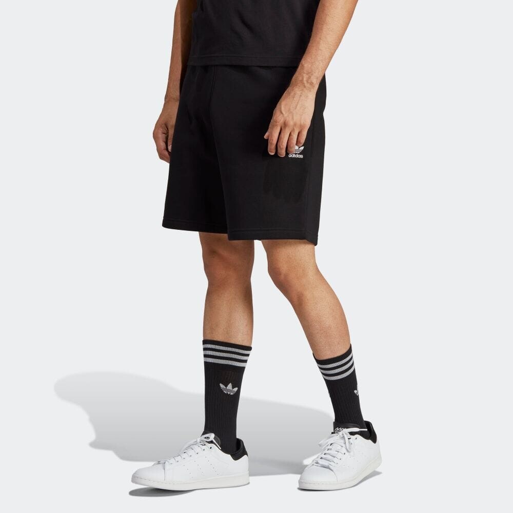 

Шорты Adidas IA4901