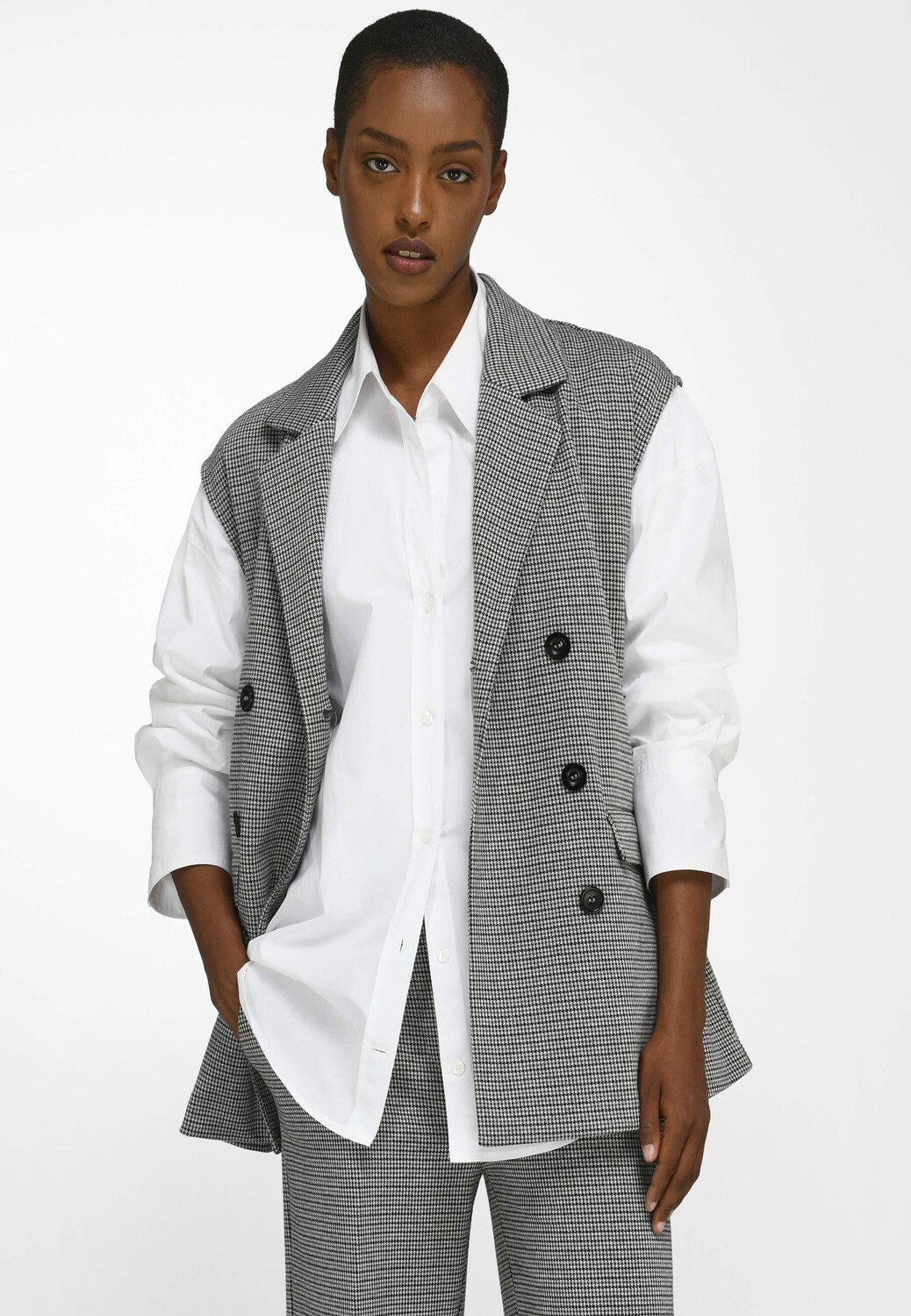 

Утепленный жилет WALL London Sweatblazer mit überschnittener Schulter, серо черный