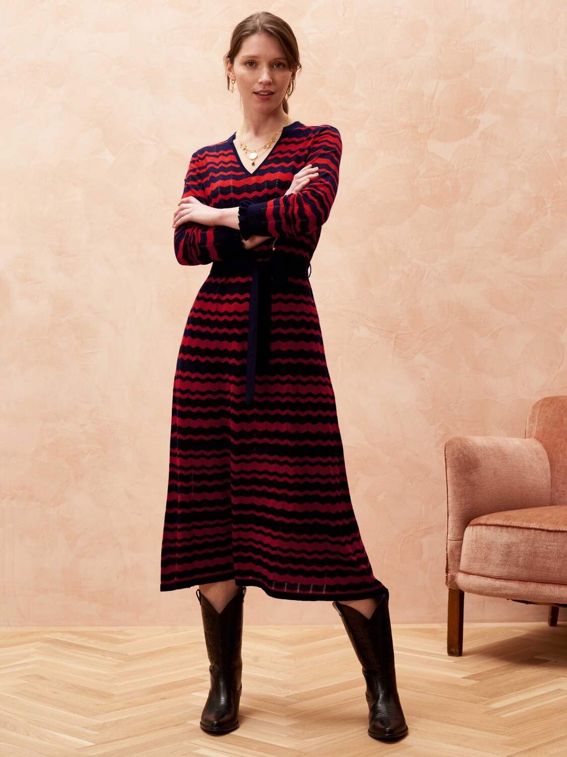 

Трикотажное платье Brora Merino Wave, темно-синий/пламенный