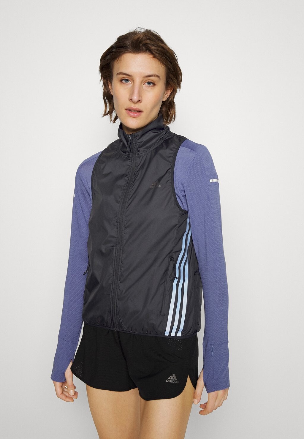 

Жилет Adidas, черный