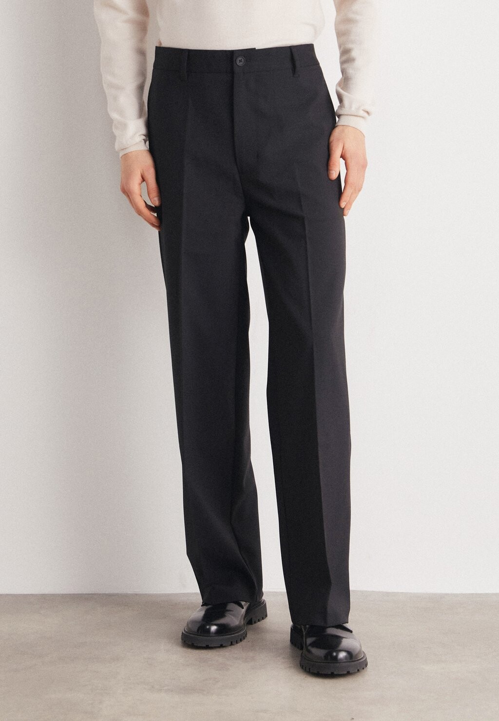 

Брюки TROUSERS Samsøe Samsøe, цвет black