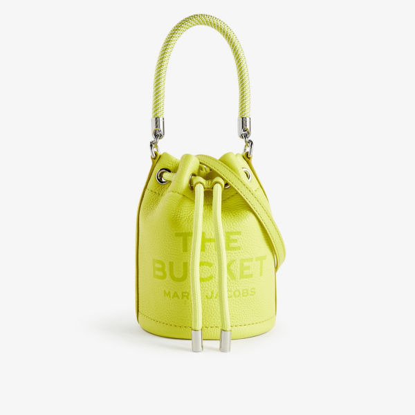 Кожаная мини-сумка-ведро Marc Jacobs, цвет limoncello