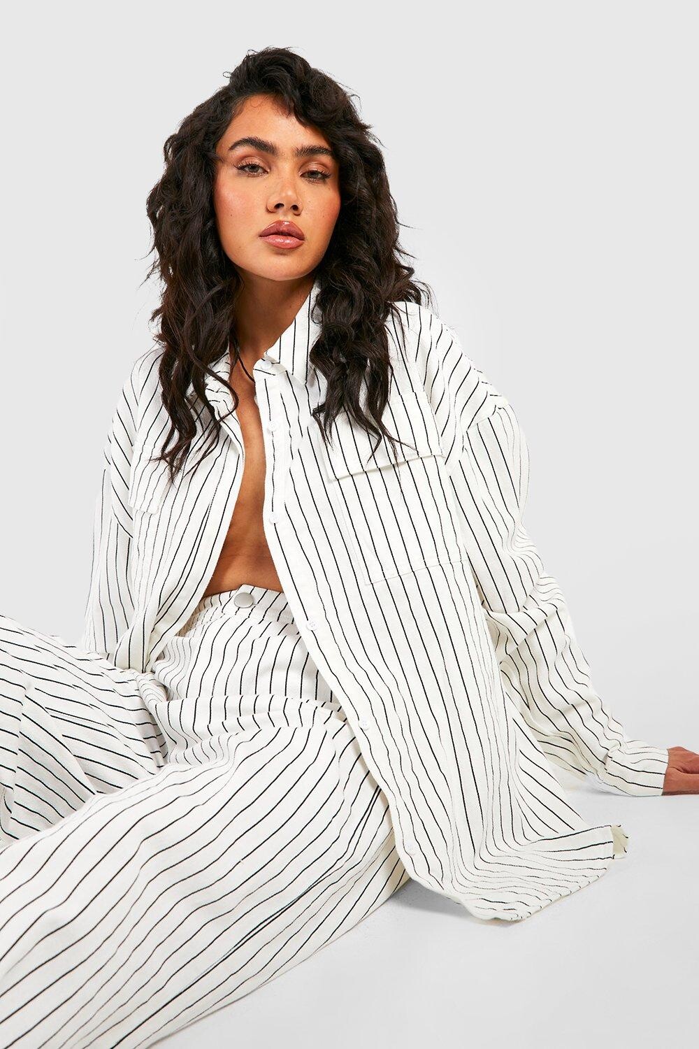 

Джинсовая рубашка оверсайз в полоску Boohoo, слоновая кость