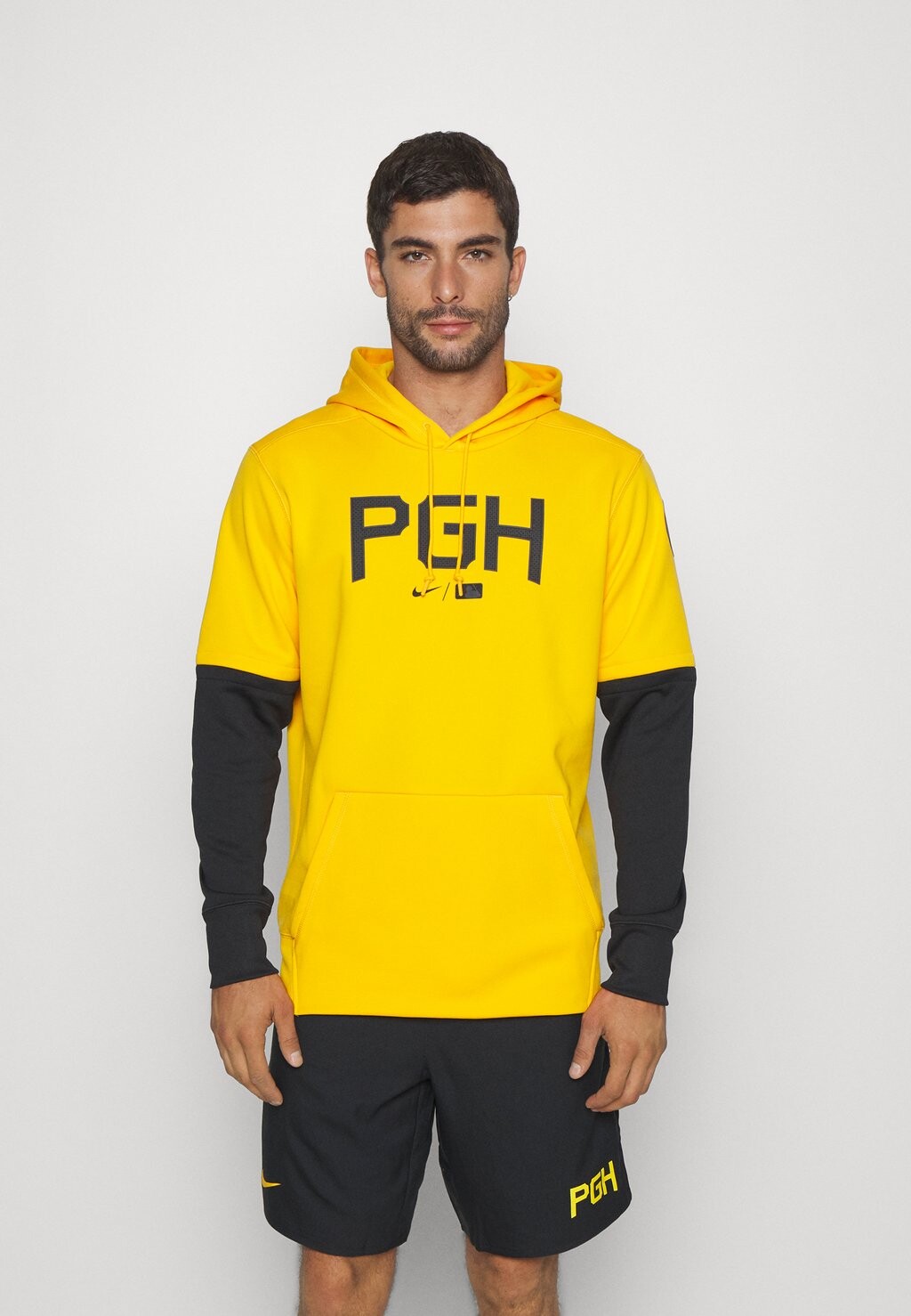 

Худи Nike Mlb Pittsburgh Pirates Mens Therma Hood City Connect, черный / желтый