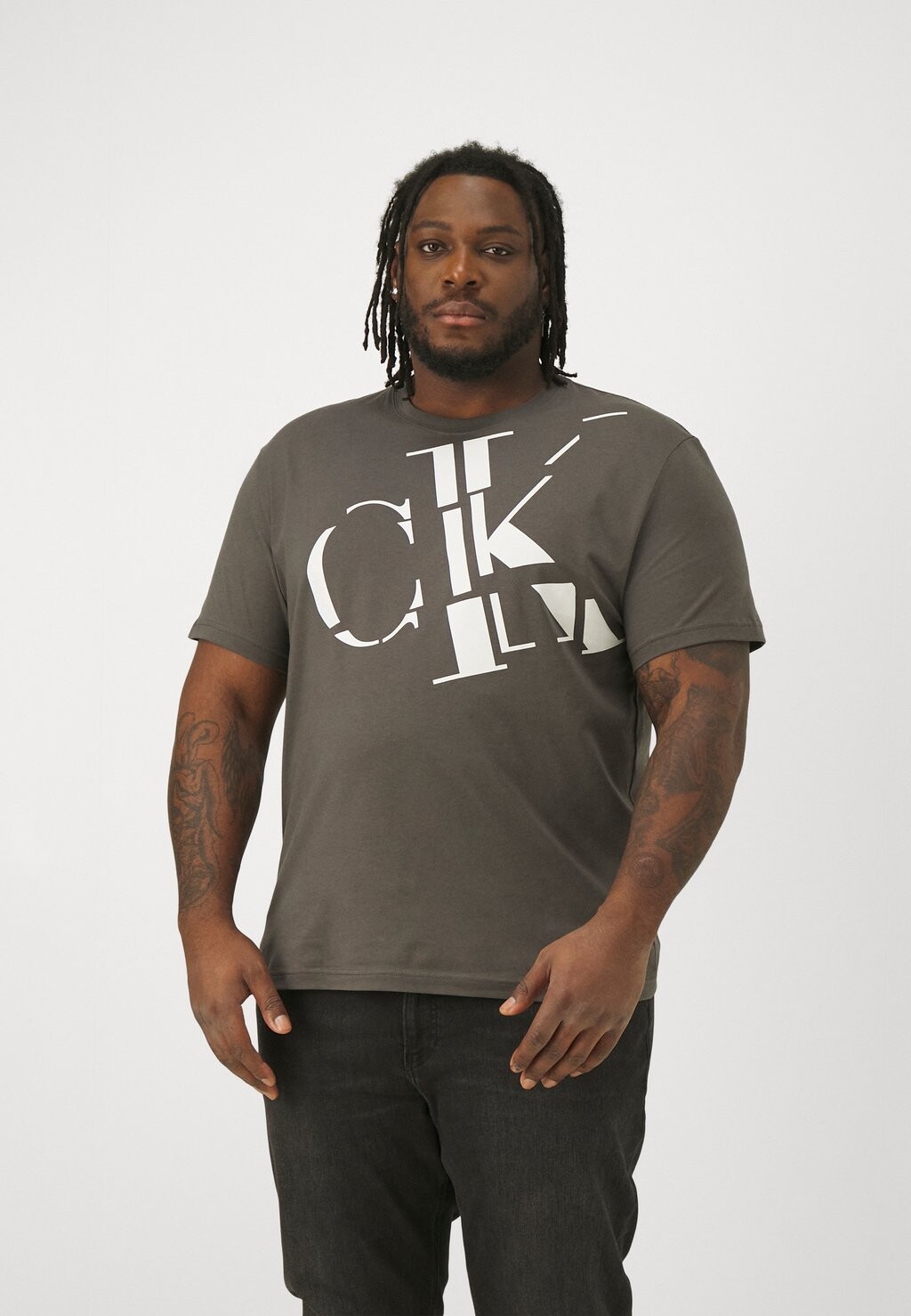 

Футболка с принтом Scattered Men Regular Tee Calvin Klein, цвет dark grey