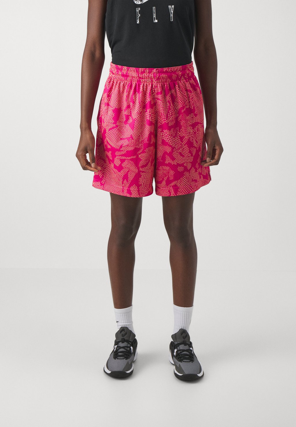 цена Спортивные шорты FLY SHORT Nike, цвет alchemy pink/soft yellow/dark team red