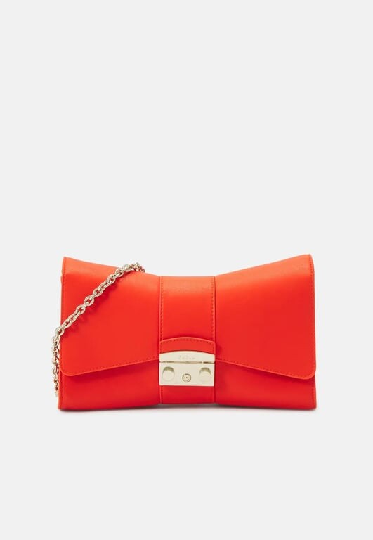 

Наплечная сумка женская Furla METROPOLIS S REMIX, красный