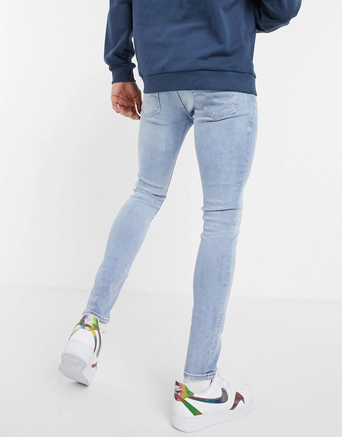 

Голубые джинсы скинни Jack & Jones Intelligence Liam