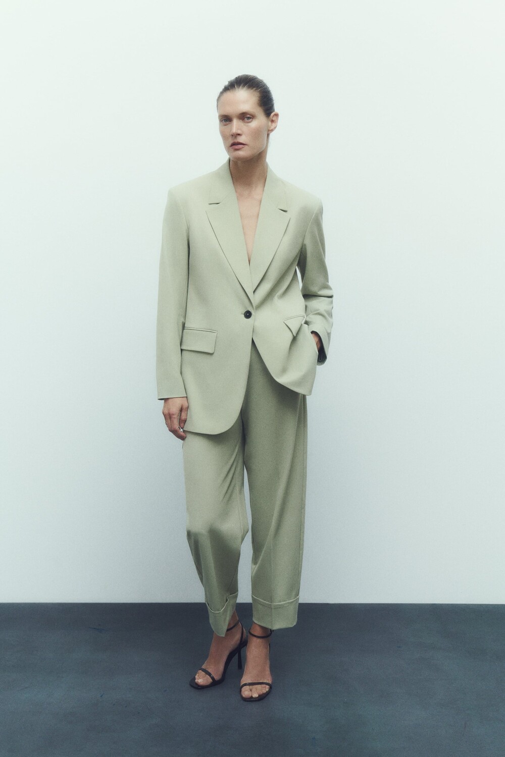 

Прямой блейзер Zara, светло-зеленый