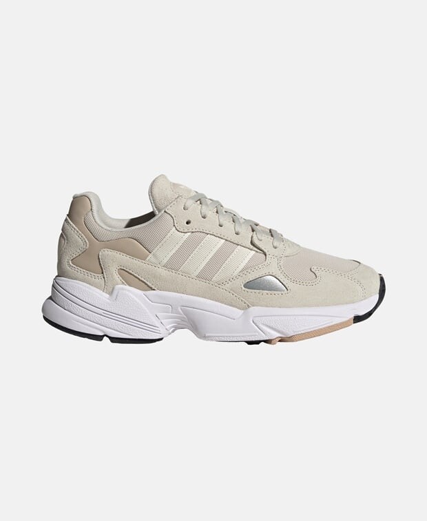 

Кроссовки adidas, бежевый