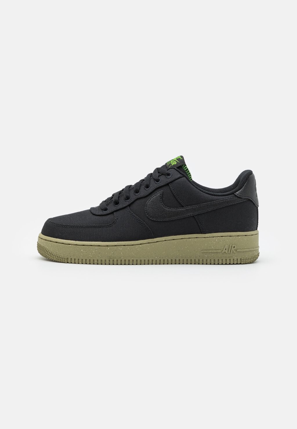 Низкие кроссовки Air Force 1 '07 Nike, цвет black/neutral olive/chlorophyll/earth/sea glass