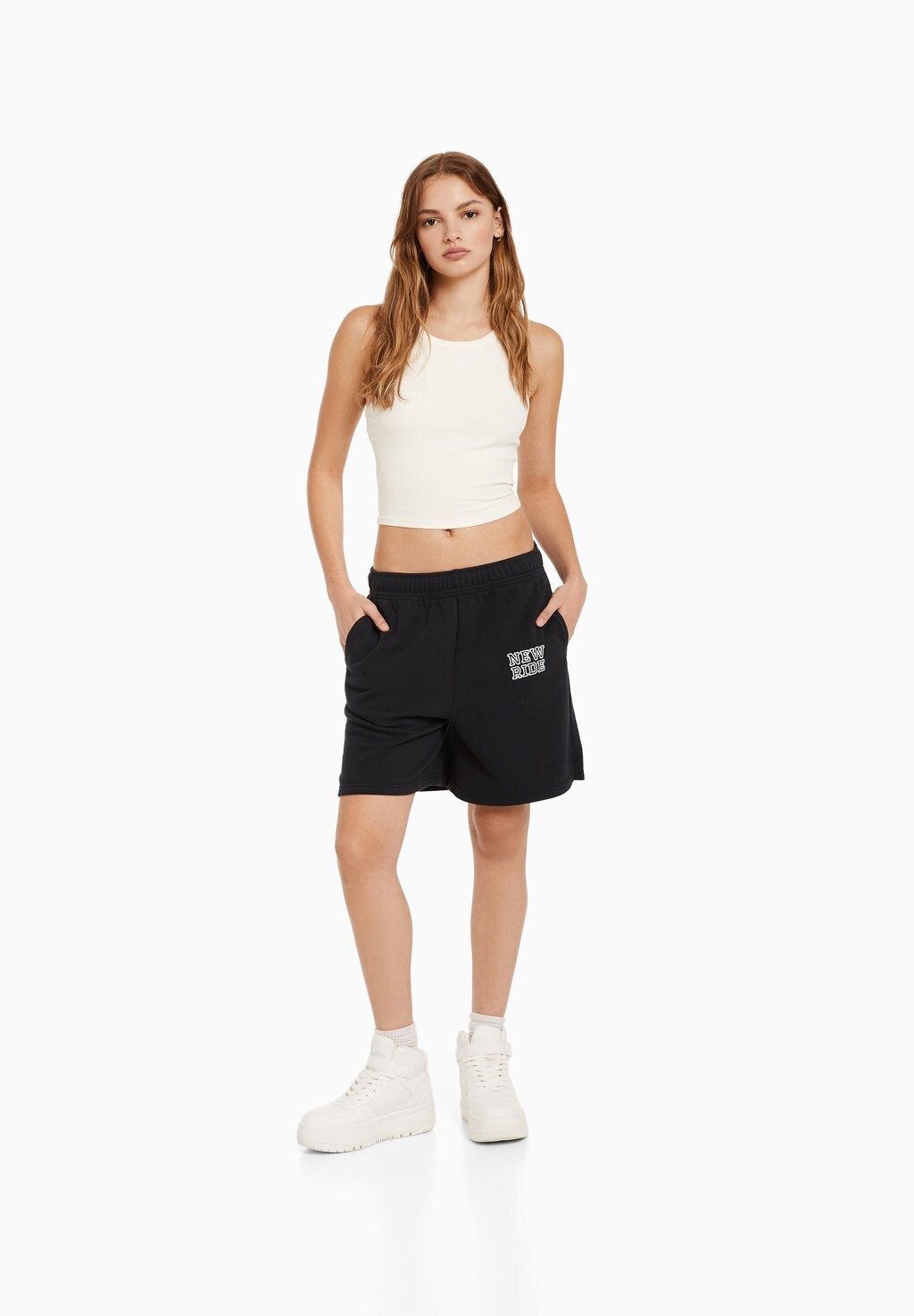 

Шорты Bershka