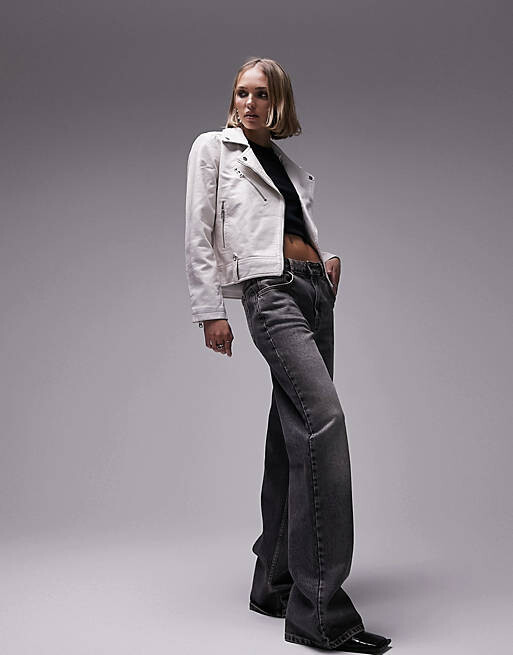 

Белая косуха из искусственной кожи Topshop Petite, Белый