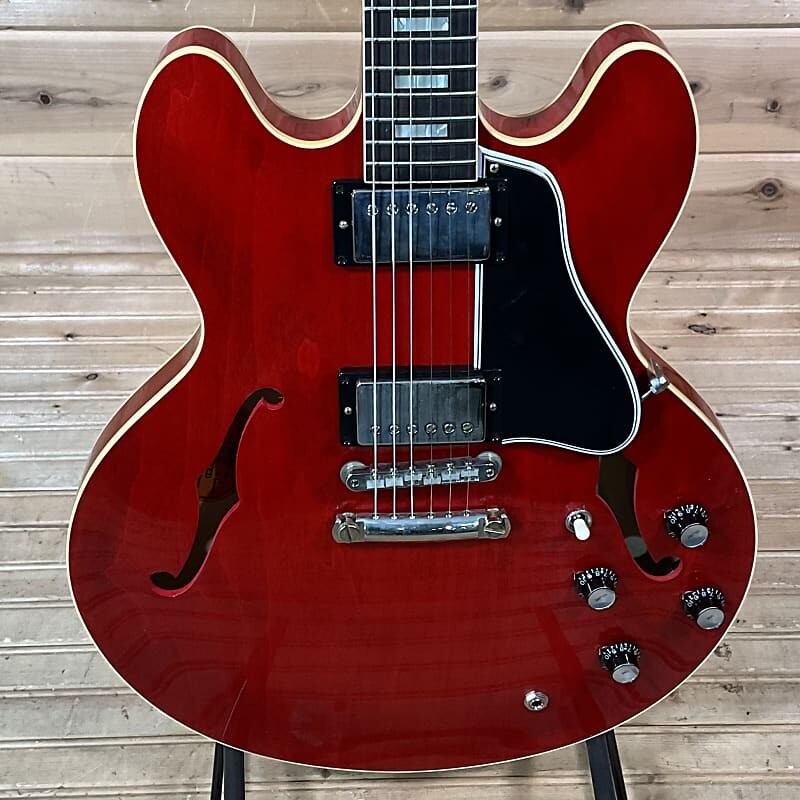 

Электрогитара Gibson Custom Shop 1964 ES-335 Reissue Electric Guitar - 60s Cherry