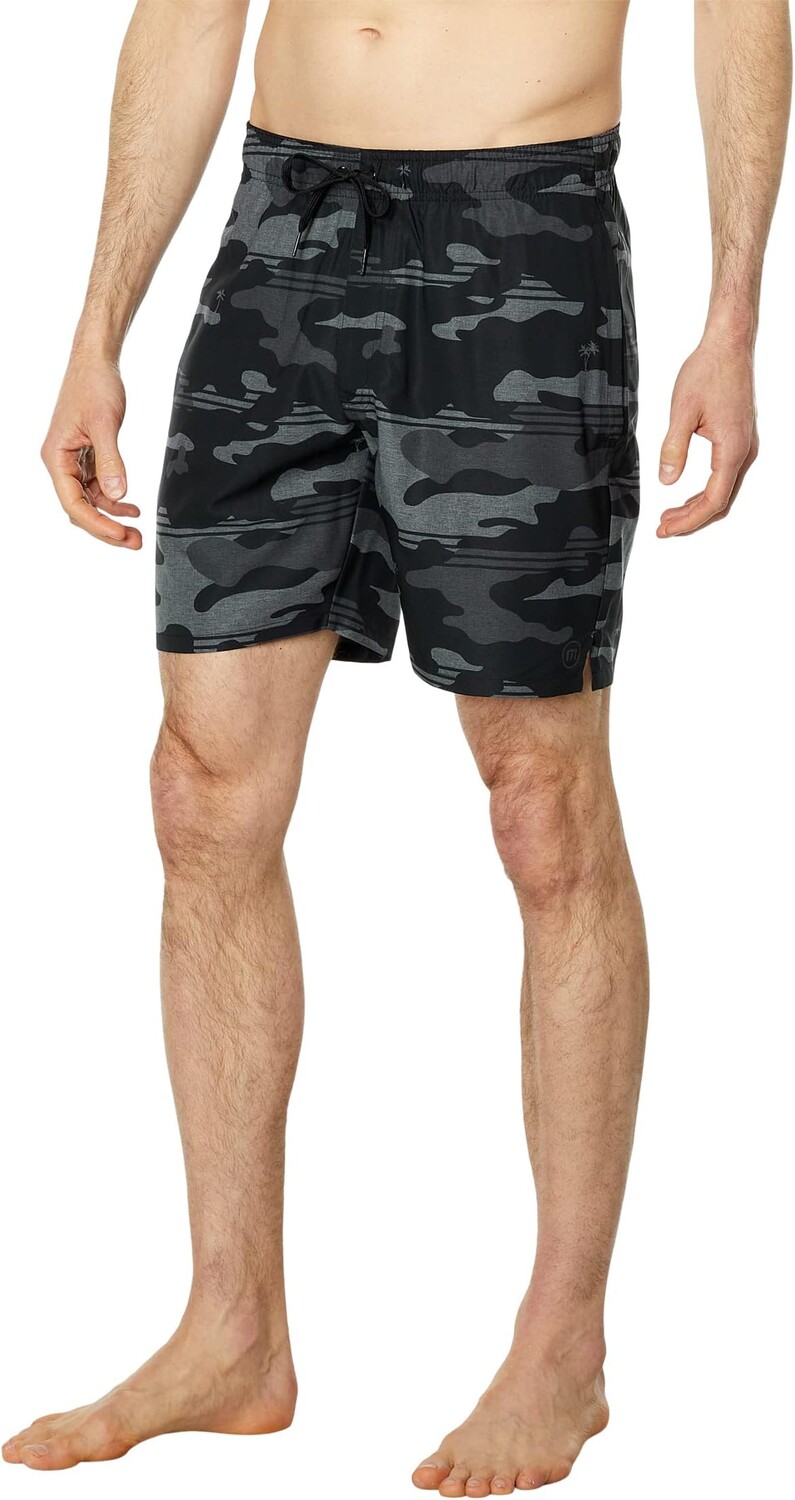 

Шорты таблицы лидеров TravisMathew, черный