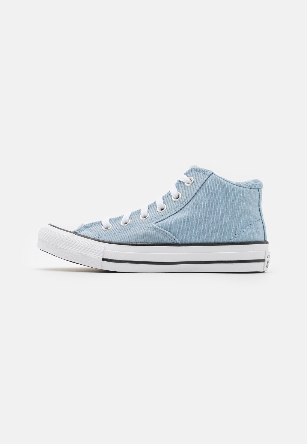 

Высокие кроссовки Converse