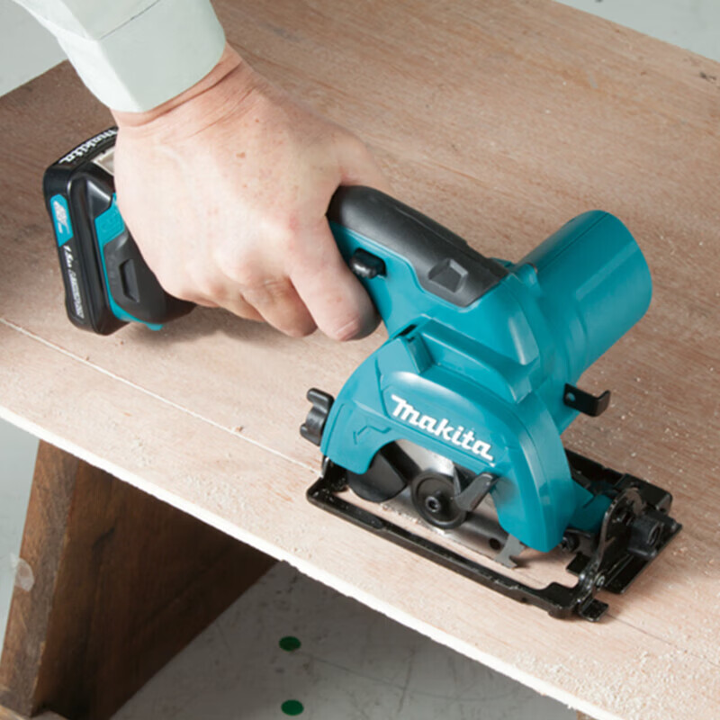 Циркулярная пила электрическая Makita HS301DZ, 85 мм