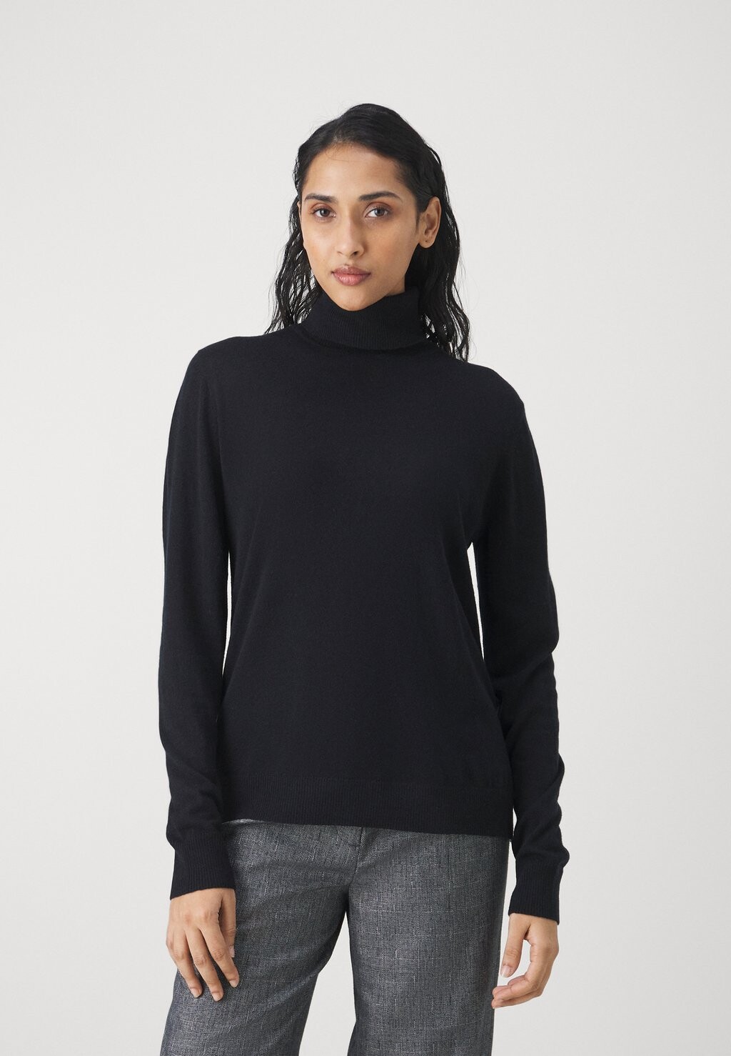 

Джемпер CASHWOOLBBROLL NECK KNIT Bruuns Bazaar, черный