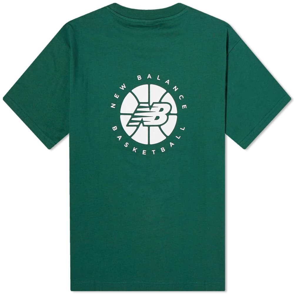 

Фундаментальная футболка Hoops Essentials New Balance
