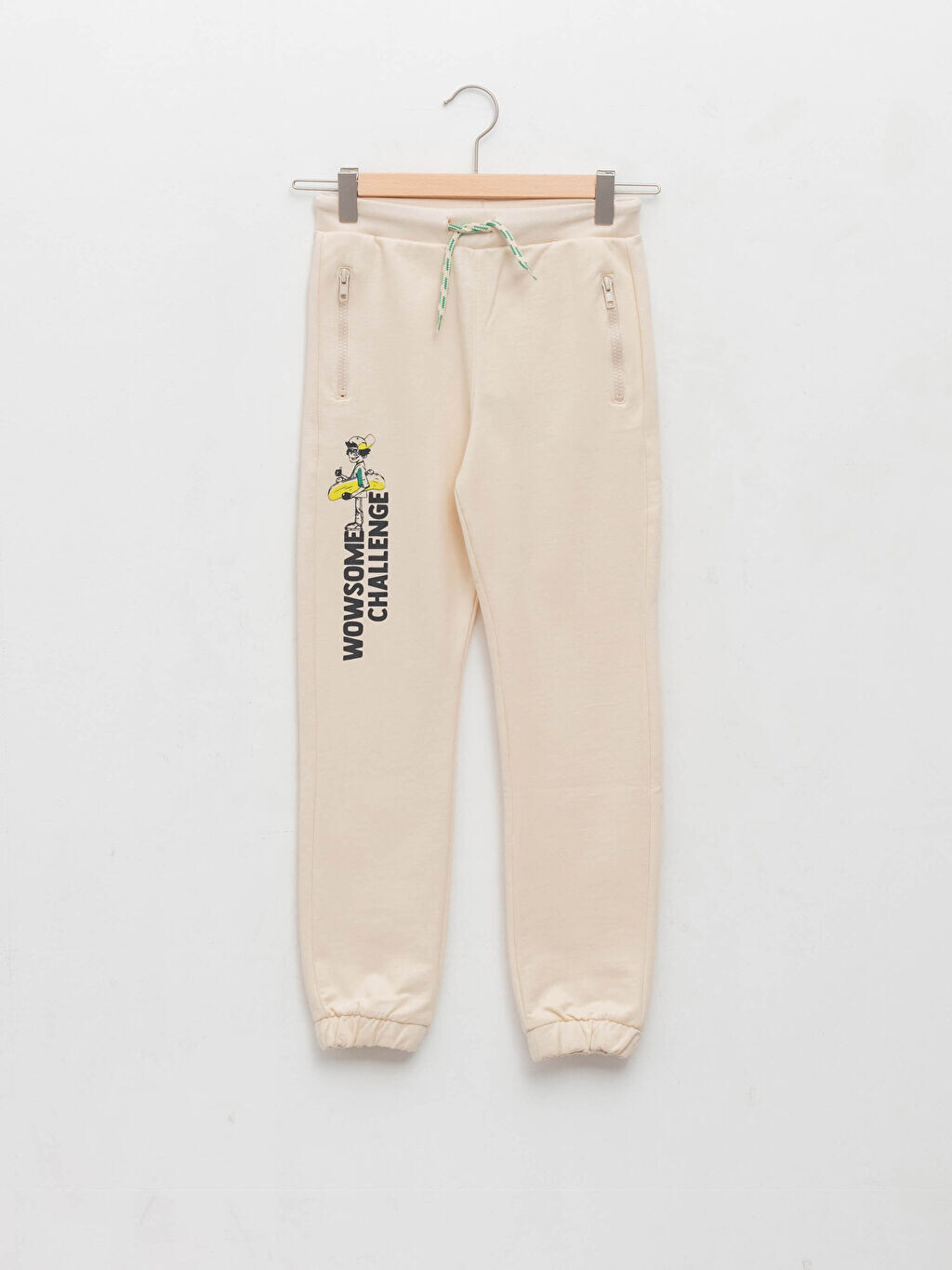 

Спортивные штаны Jogger для мальчиков с принтом на эластичной талии LCW Kids