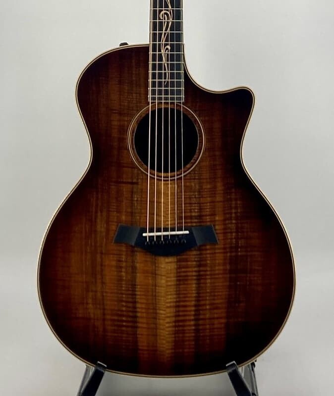 

Акустическая электрогитара Taylor K24CE V-Class Grand Auditorium Shaded Edge Ser#1204282177 K24CE-AA-2177