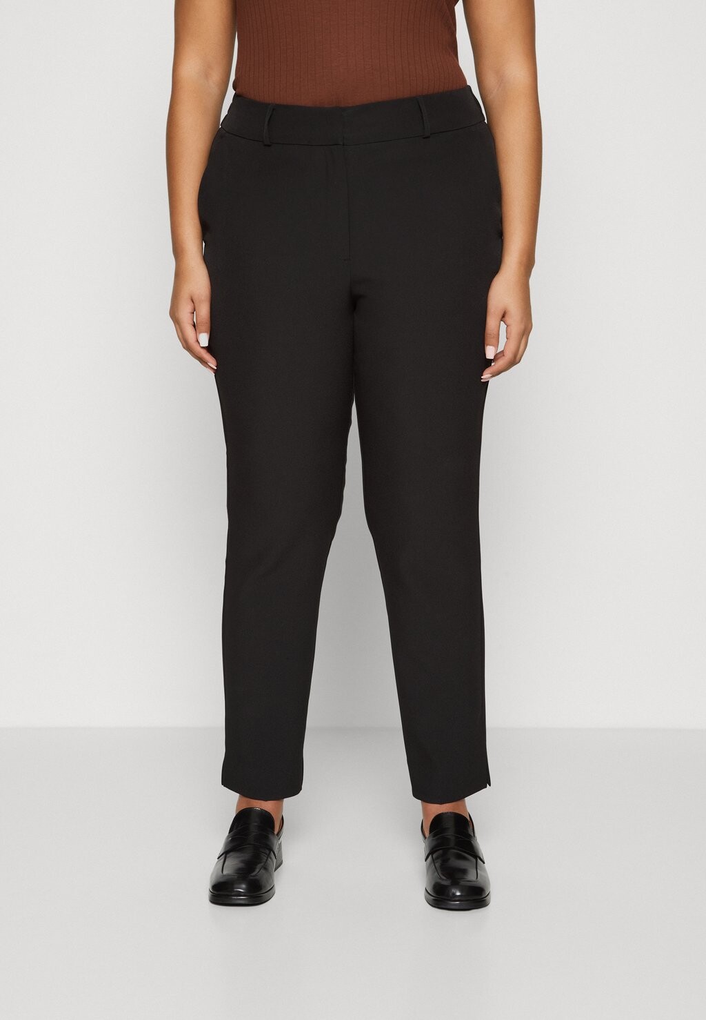 

Брюки CARVERONICA ELLY LIFE ONLY Carmakoma, цвет black