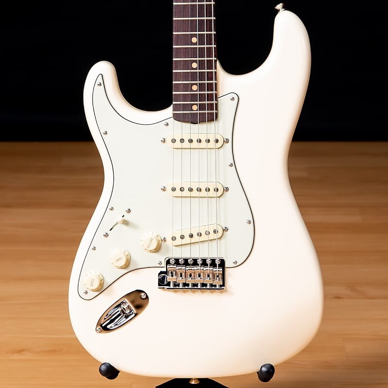 

Fender American Vintage II Stratocaster 1961, левша, олимпийский белый, SN V2206727 American Vintage II 1961 Stratocaster