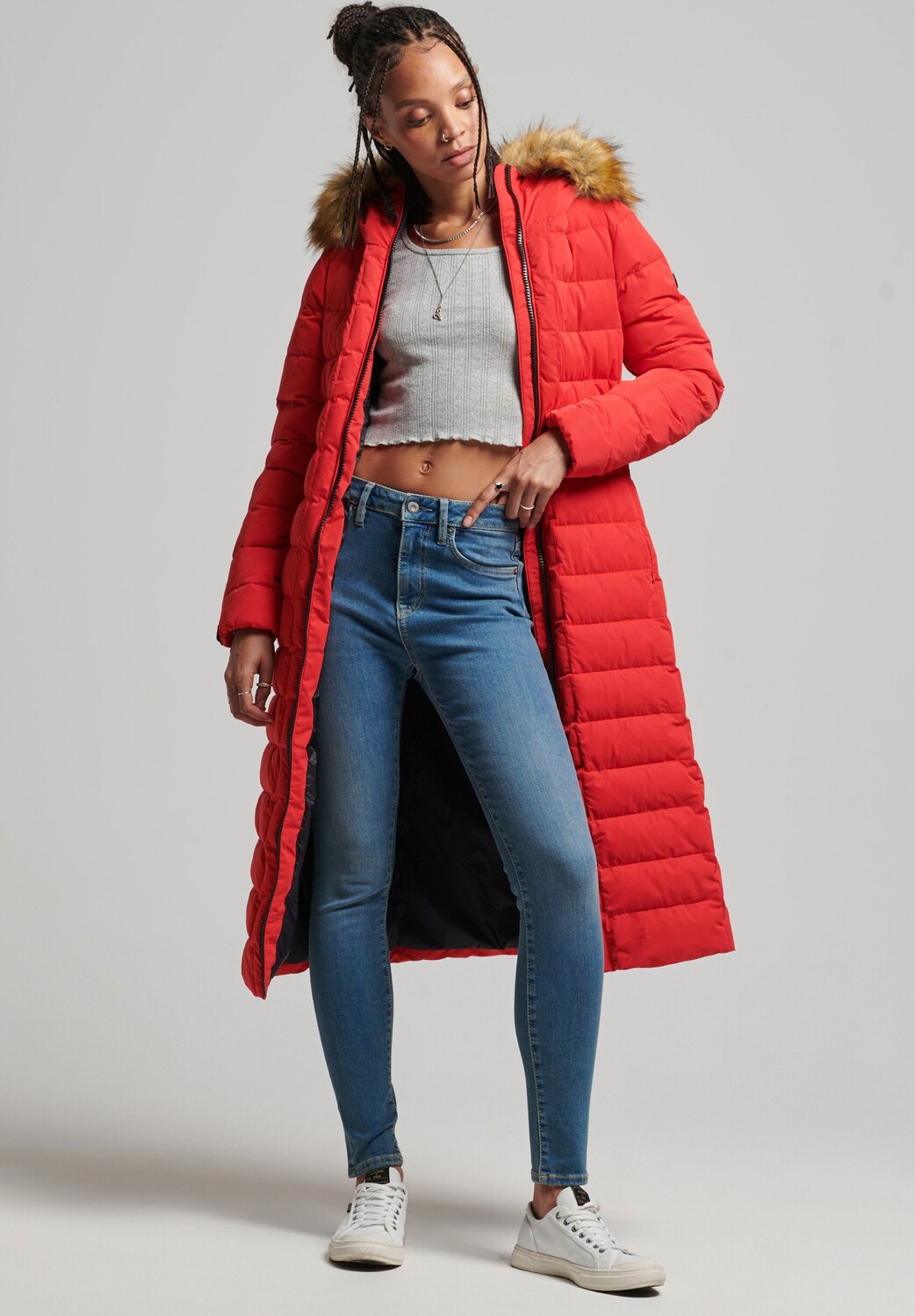 

Пальто зимнее Superdry, красный