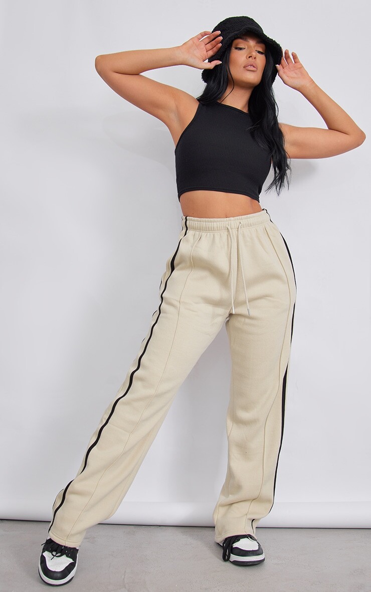 

PrettyLittleThing Прямые джоггеры Stone с двойной полоской по бокам