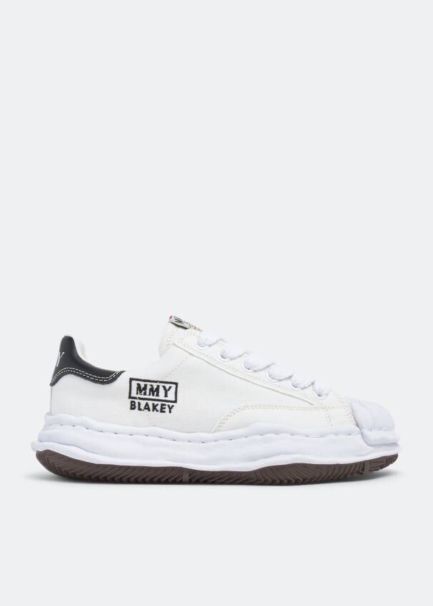 

Кроссовки Maison Mihara Yasuhiro Blakey Low-Top, белый