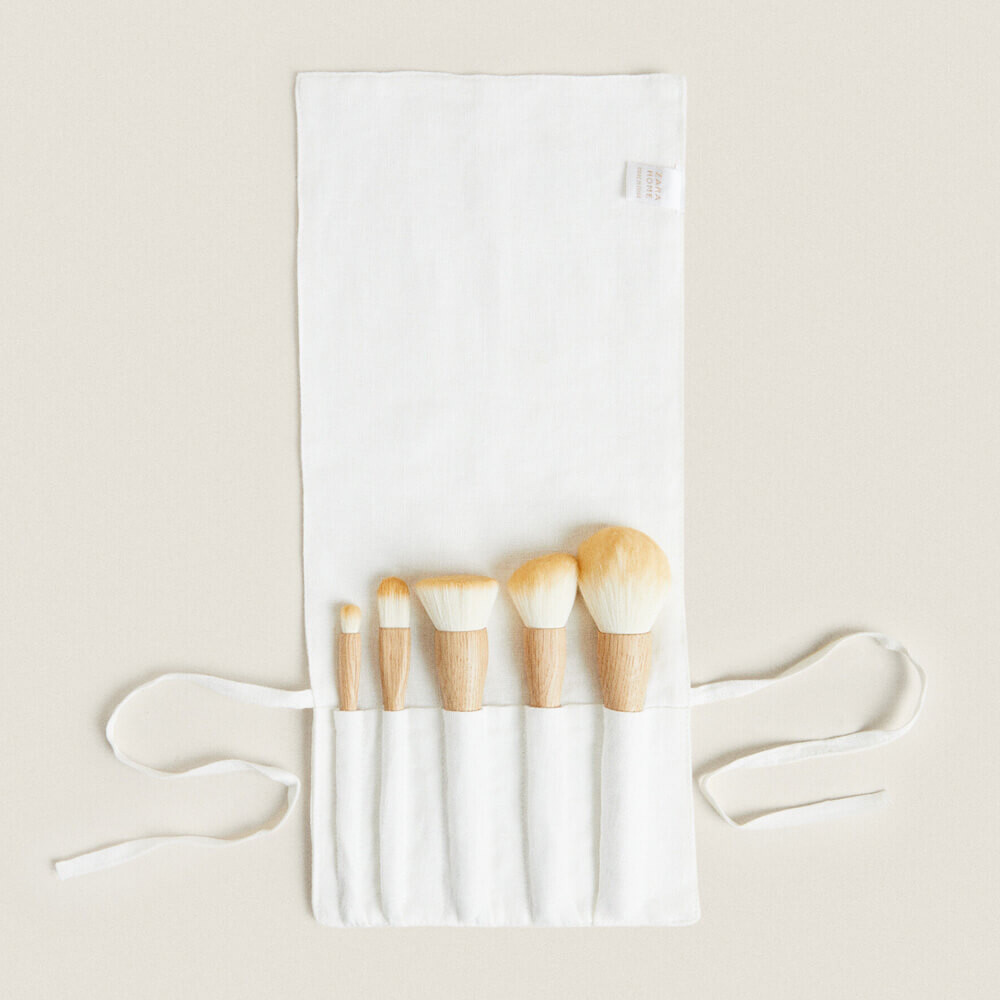 

Косметичка с кистями Zara Home Make-up, светло-бежевый