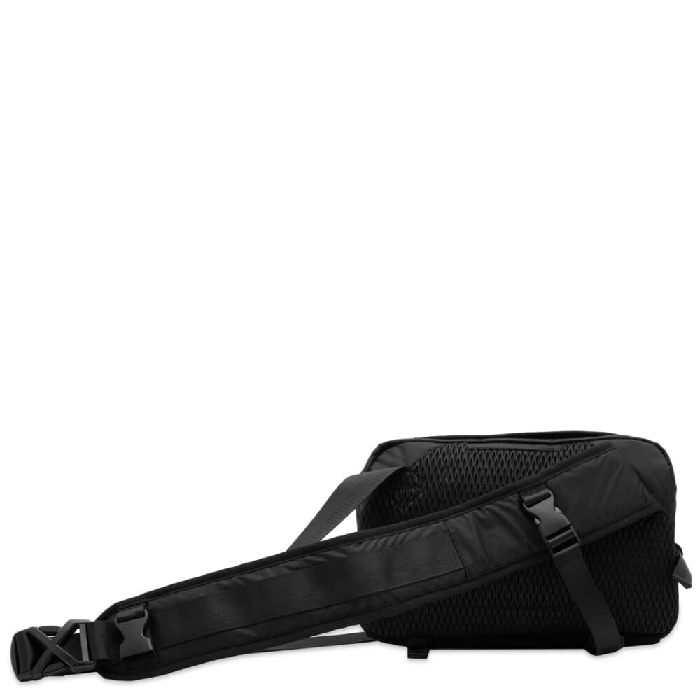 

Сумка Indispensible Snatch Econyl Sling Bag