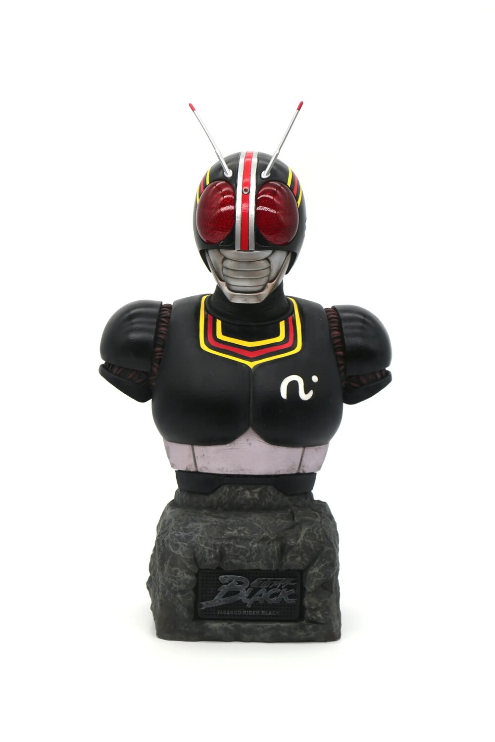 

Фигурка бюст Toys Gallery Kaman Rider Black Bluetooth Speaker 1:3 Scale, 30 см