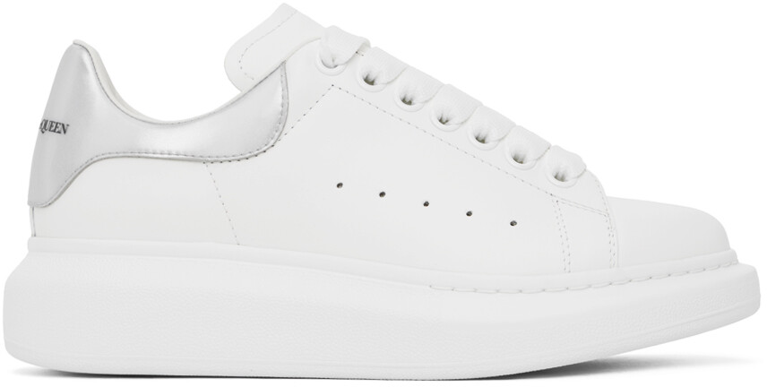 

Белые массивные кеды Alexander McQueen