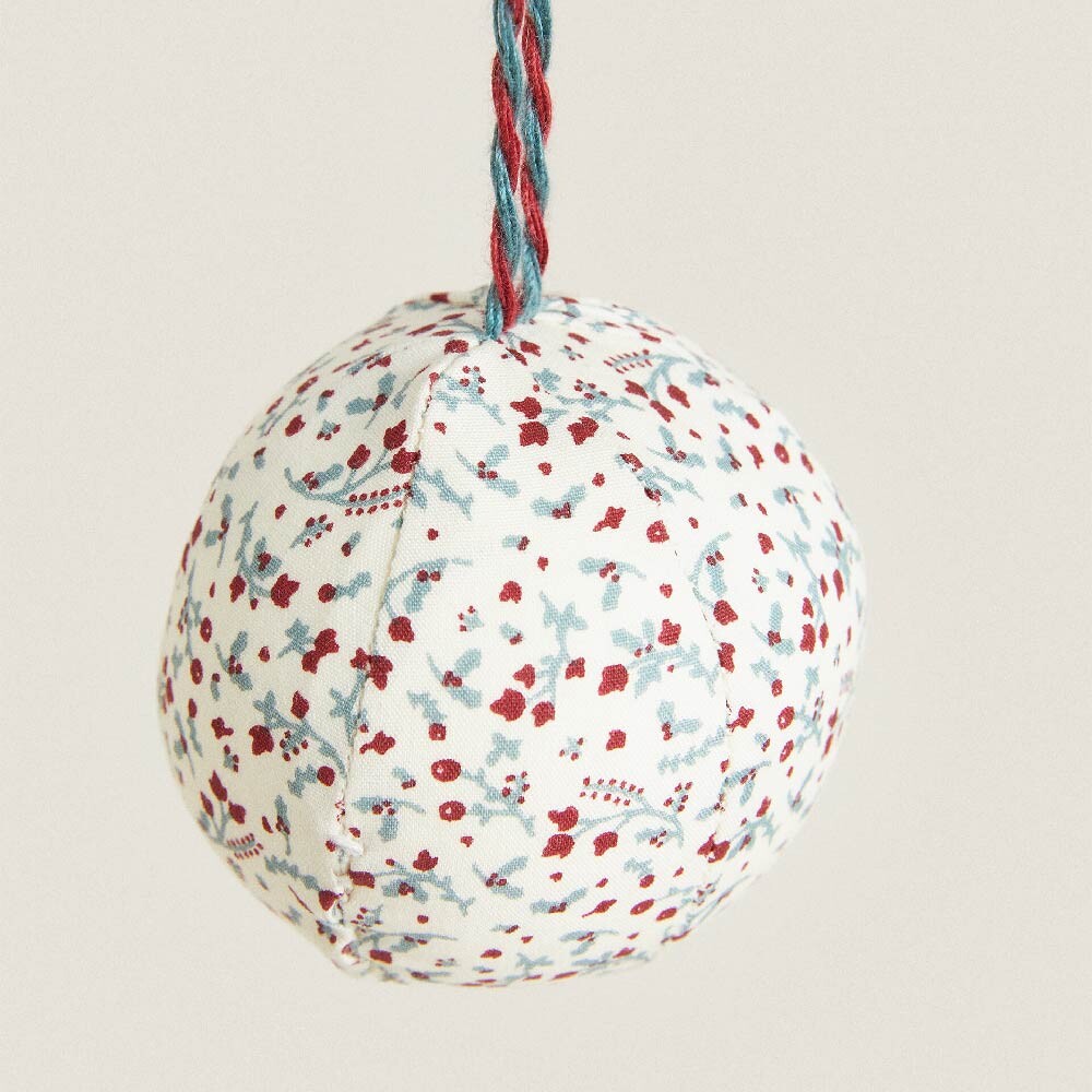 

Набор из 2 шаров Zara Home Set of Christmas Ball Decorations