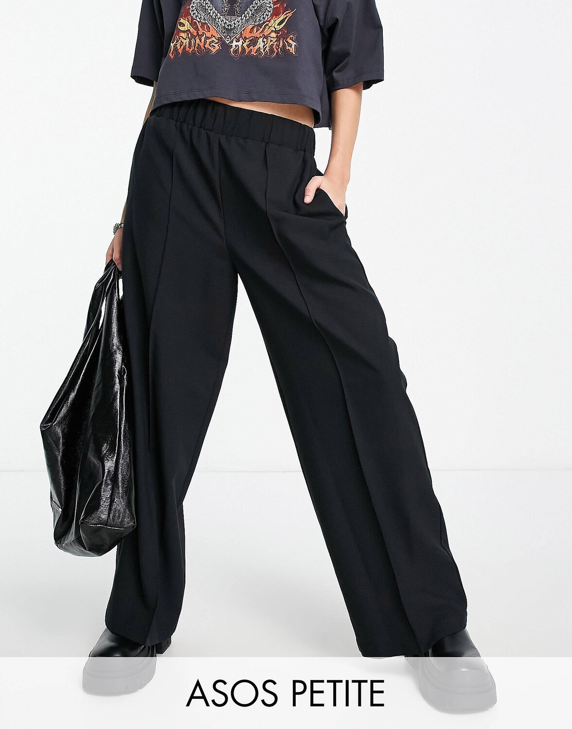 

Черные брюки строгого кроя с эластичной талией ASOS DESIGN Petite, Черный