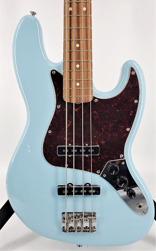 Бас-гитара Fender Vintera 60s Jazz Bass Daphne Blue Ser#MX19074729 Squier 014-9633-304