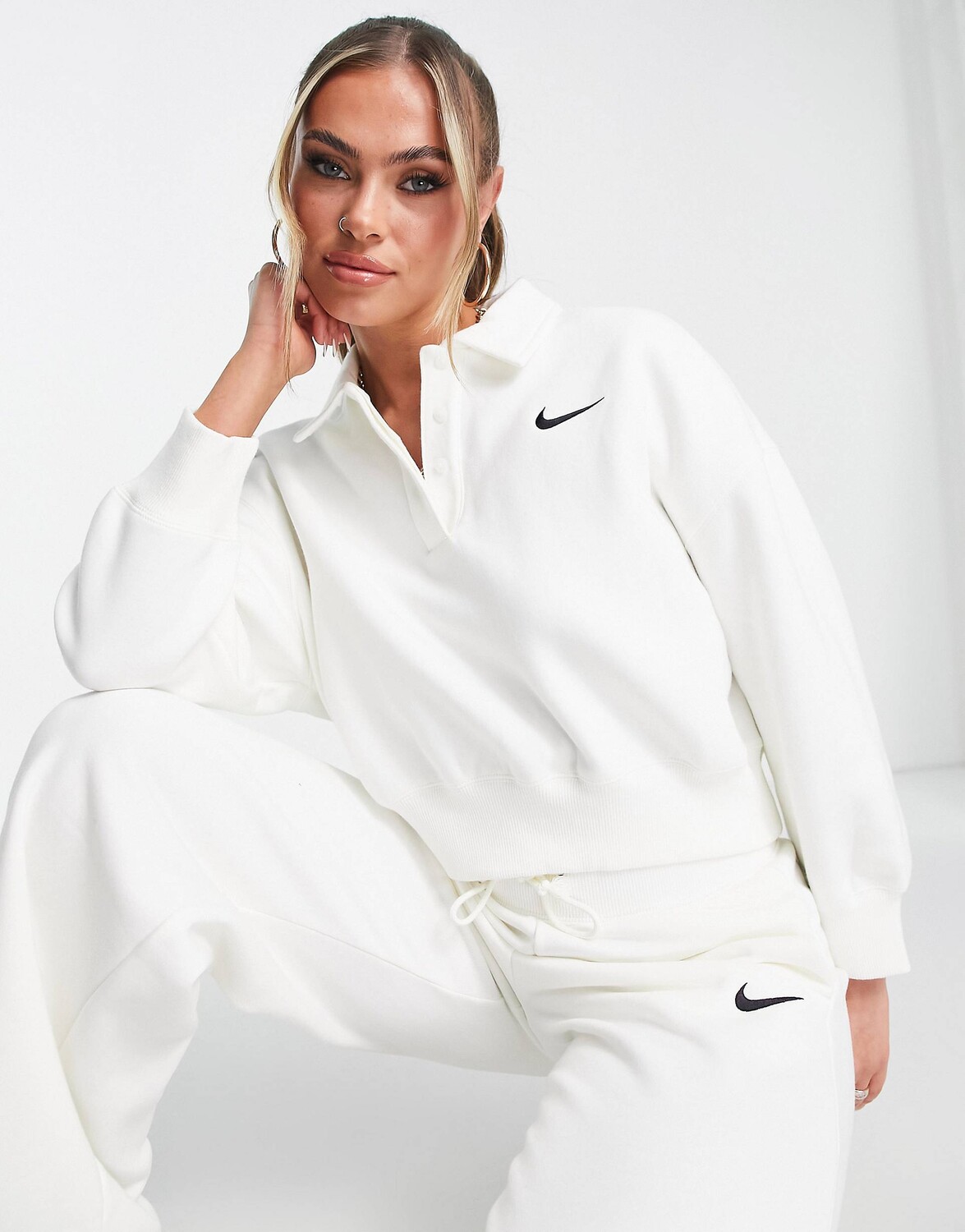 

Укороченная толстовка поло белого цвета с мини-галочкой Nike, Белый
