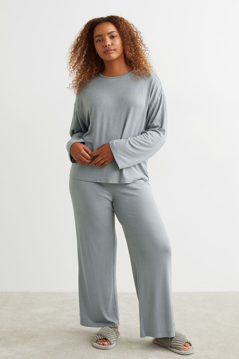 

Пижама с топом и шортами H&M, светло-бледно-зеленый