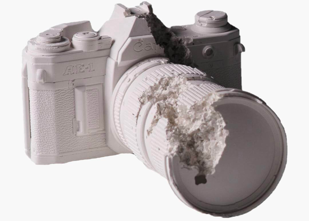 

Скульптура Daniel Arsham Future Relic 02 35mm Camera, белый