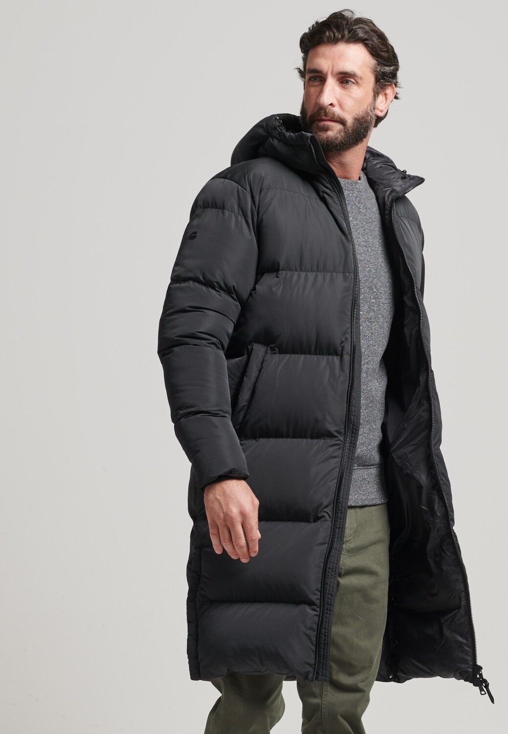 

Пальто зимнее Superdry, черный