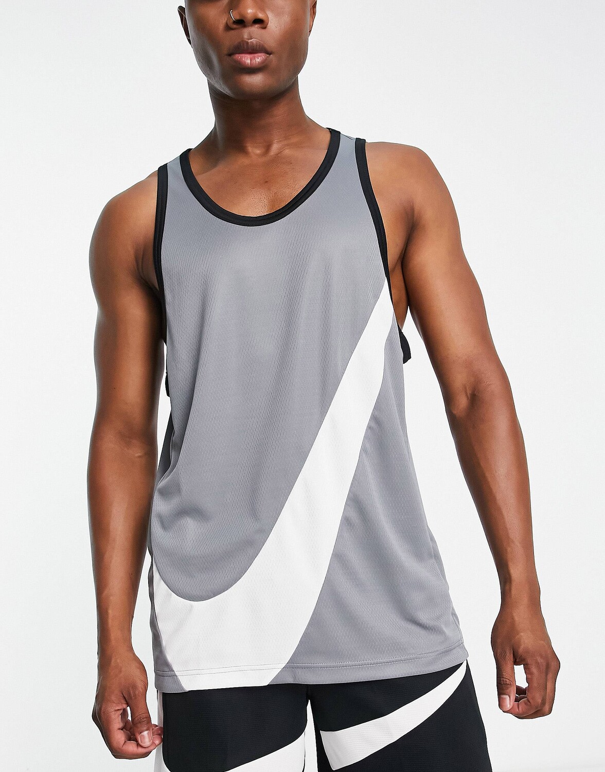 

Серый трикотажный жилет Nike Basketball Swoosh Crossover Dri-FIT