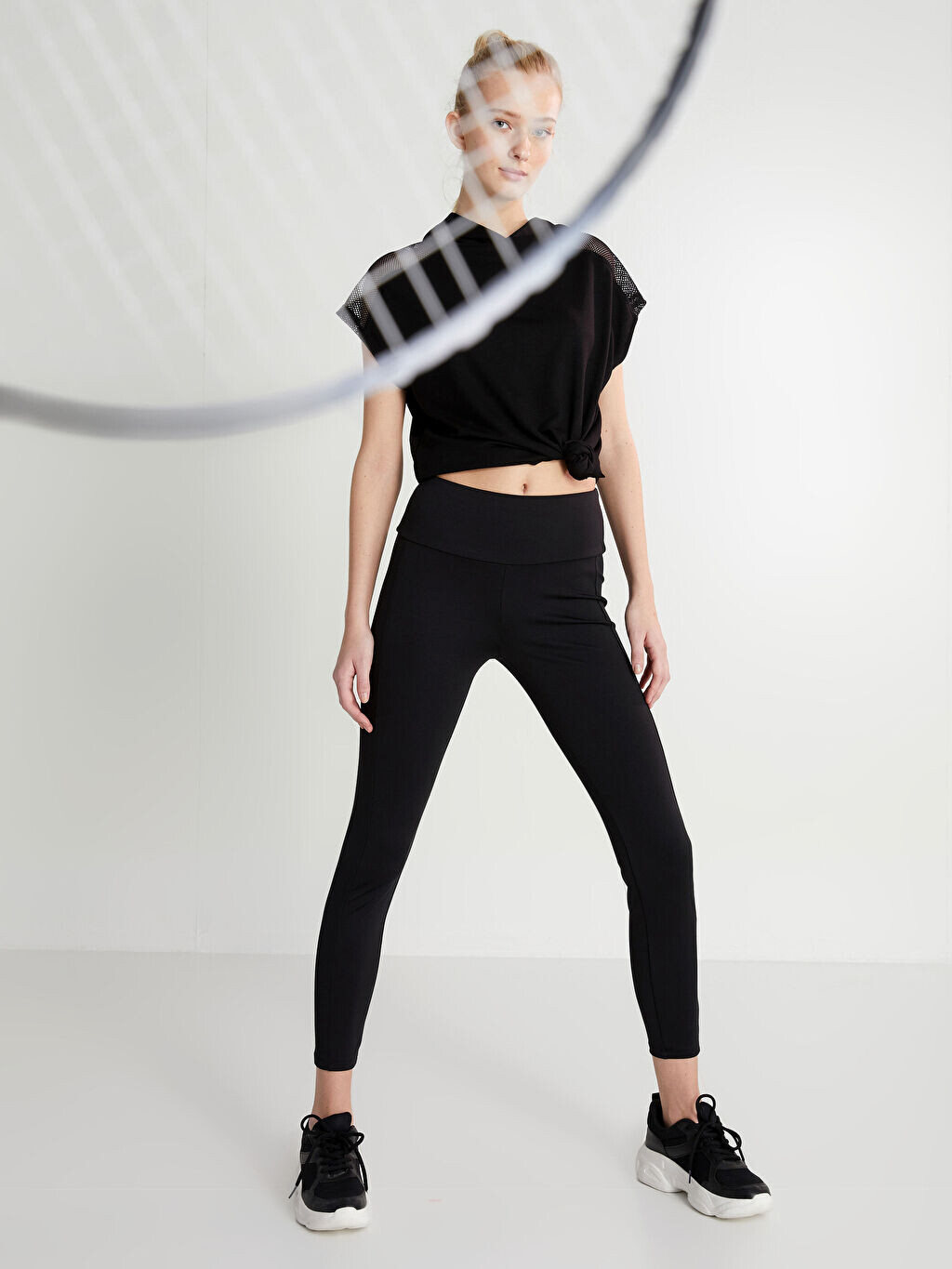 

Женские спортивные леггинсы с прямым эластичным поясом LCW Active, Черный
