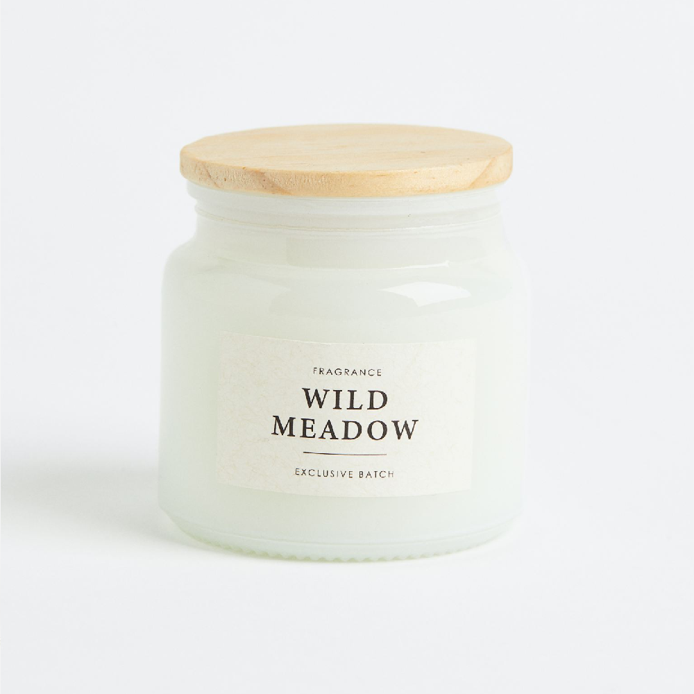 Ароматическая свеча H&M Home Scented Candle Wild Meadow, белый свеча ароматическая lumi ваниль стекло парафин стеарин 12 15 часов