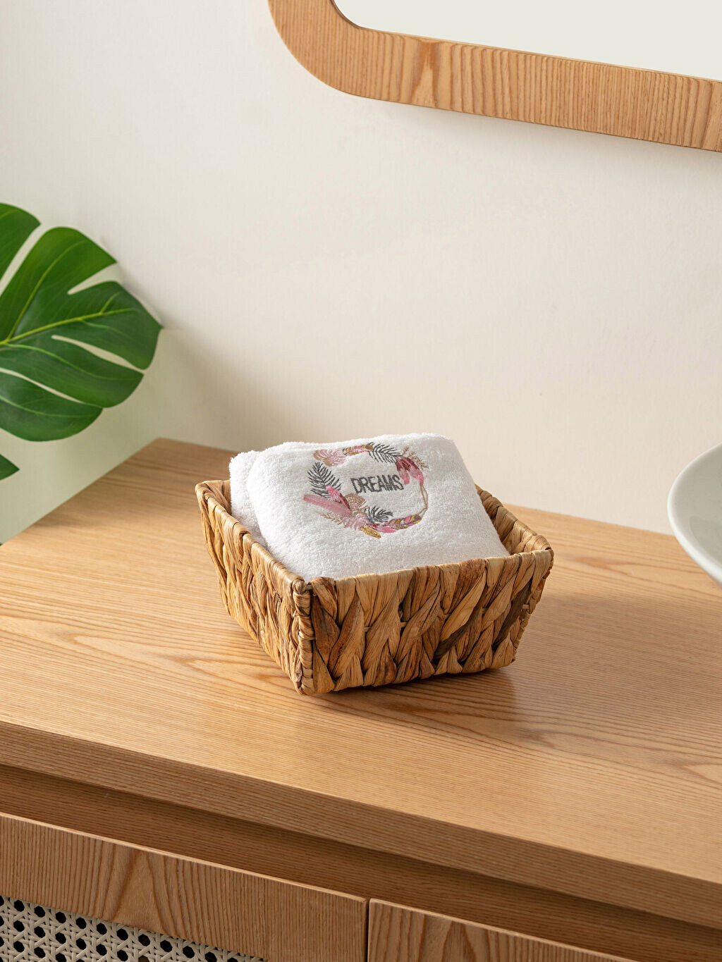 

Вышитое хлопковое полотенце для рук 30x50 см LCW Home