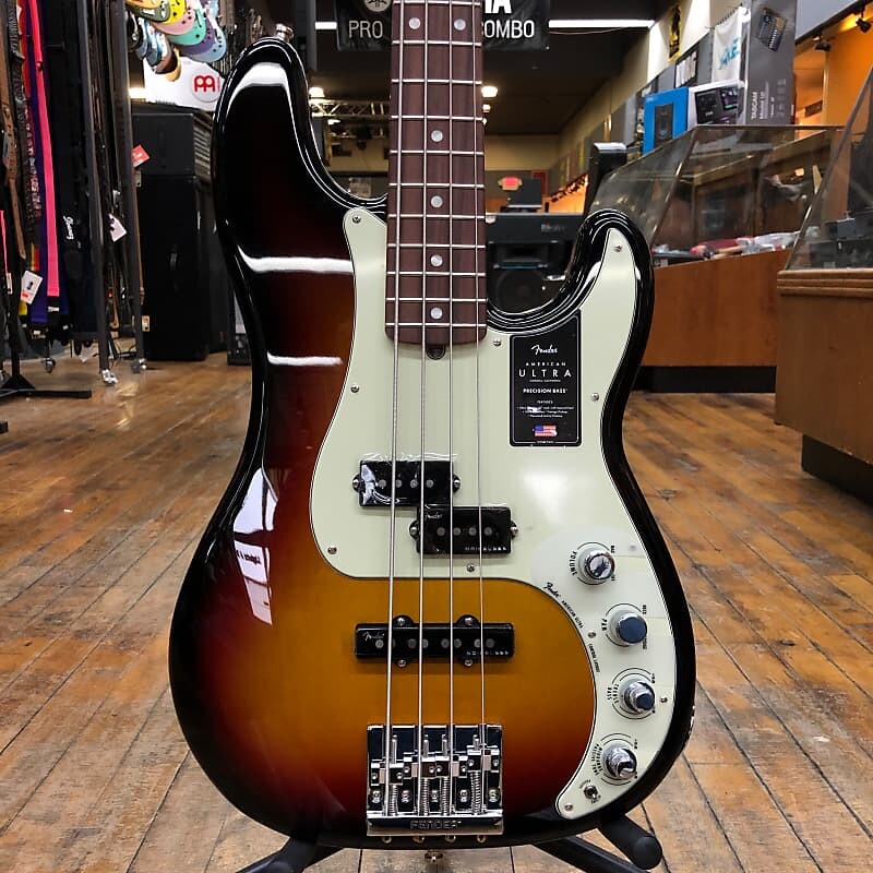 

Fender American Ultra Precision Bass Ultraburst с жестким футляром
